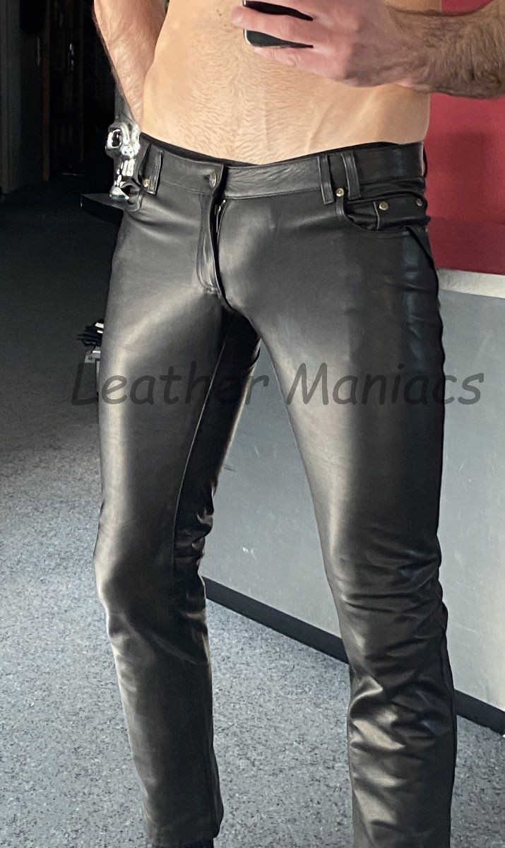 ASOS DESIGN skinny pants in matte leather look | ASOS